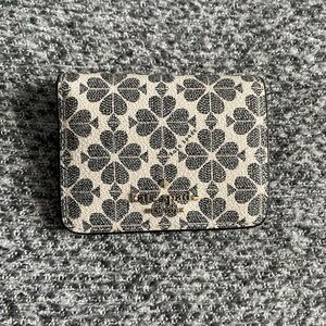 Kate Spade - NWT Black and Cream Floral Wallet